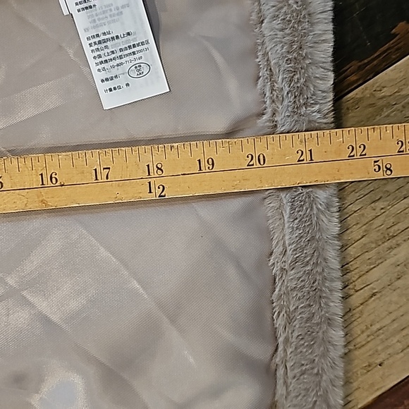 ABERCROMBIE & FITCH A&F mini puffer Sz M NEW with tags NWT taupe beige - Picture 4 of 7